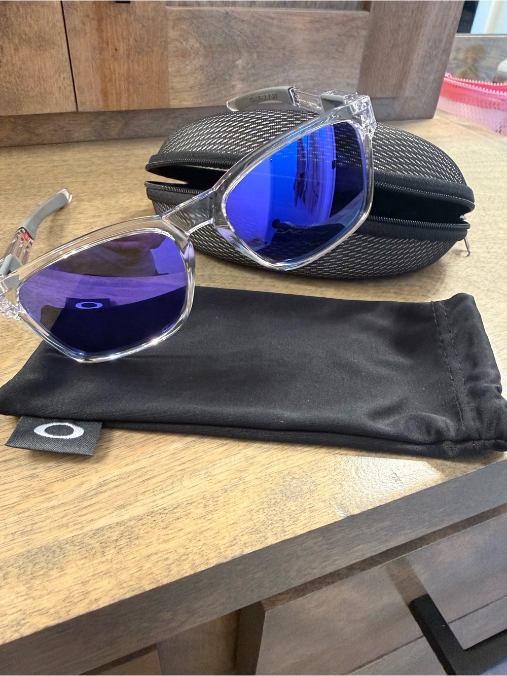 Women’s Oakley sunglasses